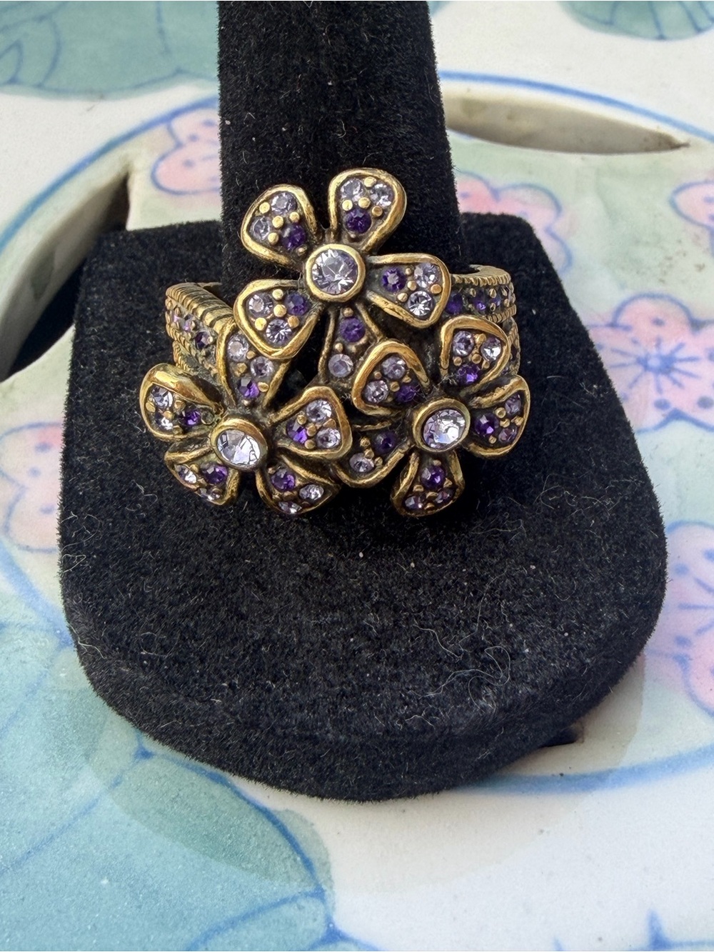 Heidi Daus Triple Flower 
Cocktail Ring Purple Crystal Antiqued (*Size 10)